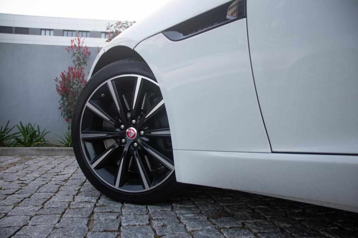 jaguar-f-type-s-3-0-v6-2014-gasolina-2995cc