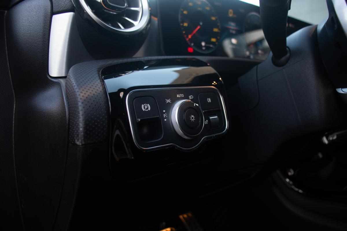 mercedes-benz-classe-a-a-250-e-2021-gasolina-1332cc