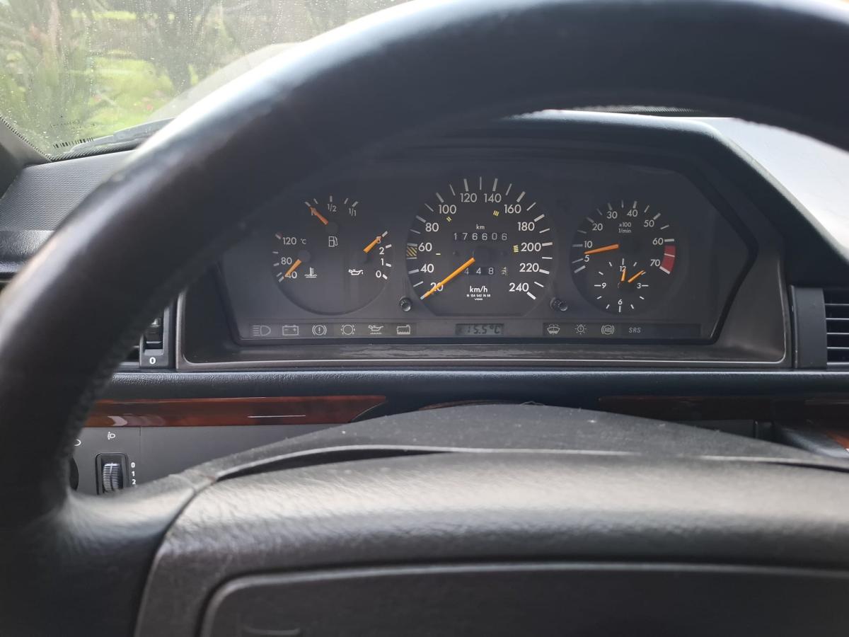 mercedes-benz-classe-e-1995-gasolina-1998cc