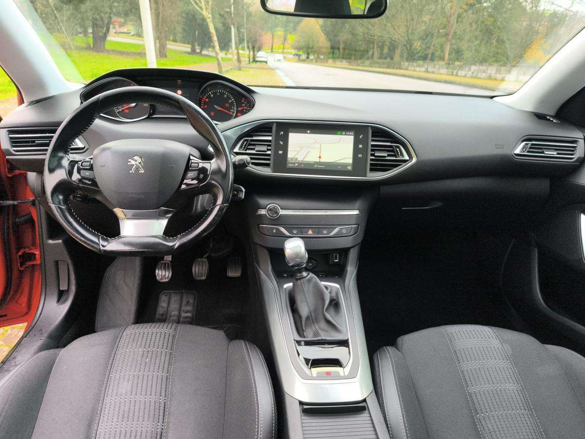 peugeot-308-sw-2018-gasolina-1199cc