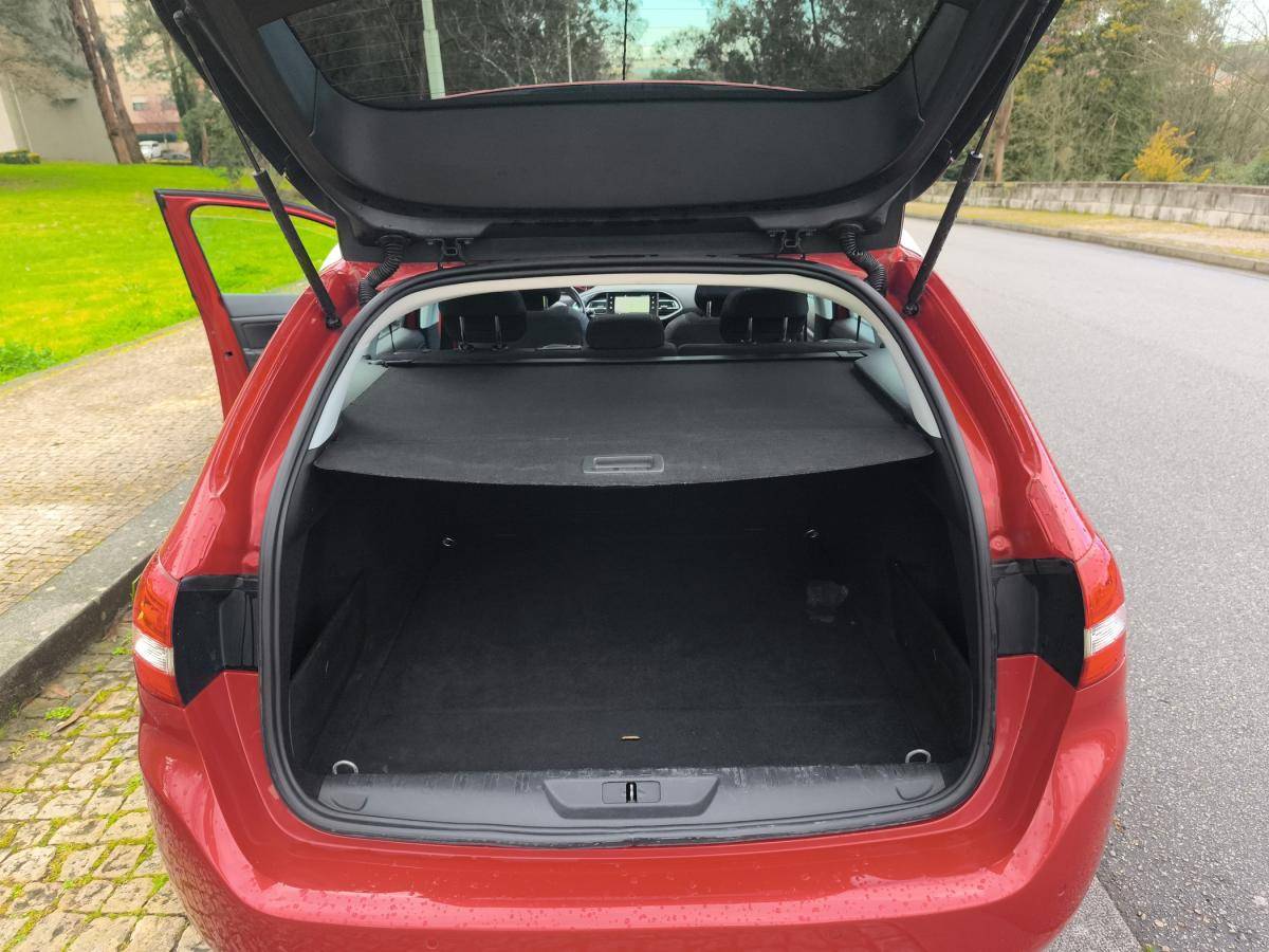 peugeot-308-sw-2018-gasolina-1199cc