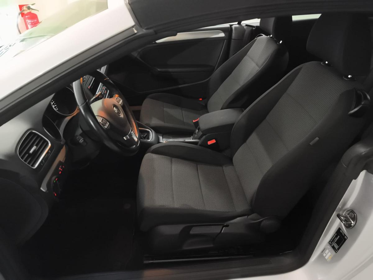 volkswagen-golf-cabriolet-2012-diesel-1598cc