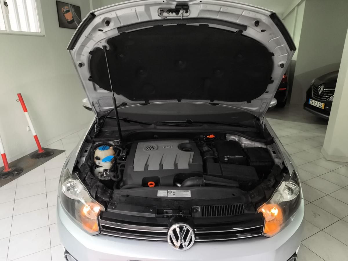 volkswagen-golf-cabriolet-2012-diesel-1598cc