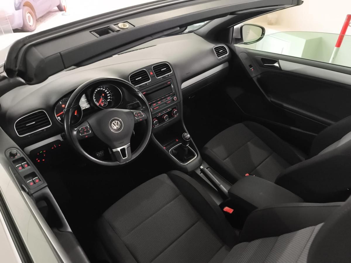 volkswagen-golf-cabriolet-2012-diesel-1598cc