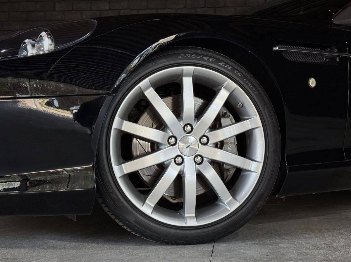 aston-martin-db9-2006-gasolina-5935cc