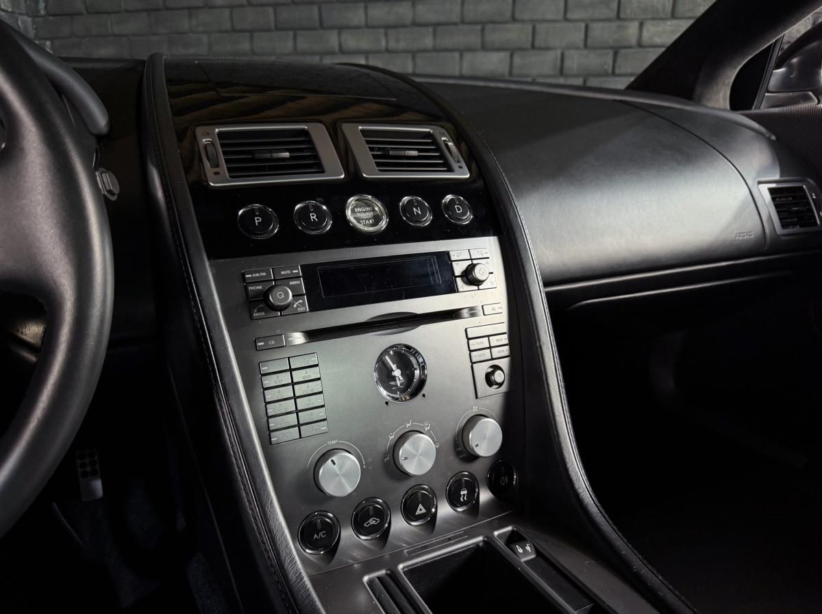 aston-martin-db9-2006-gasolina-5935cc