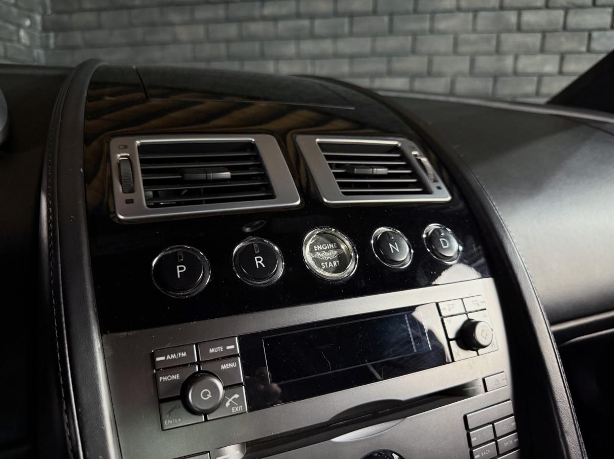aston-martin-db9-2006-gasolina-5935cc