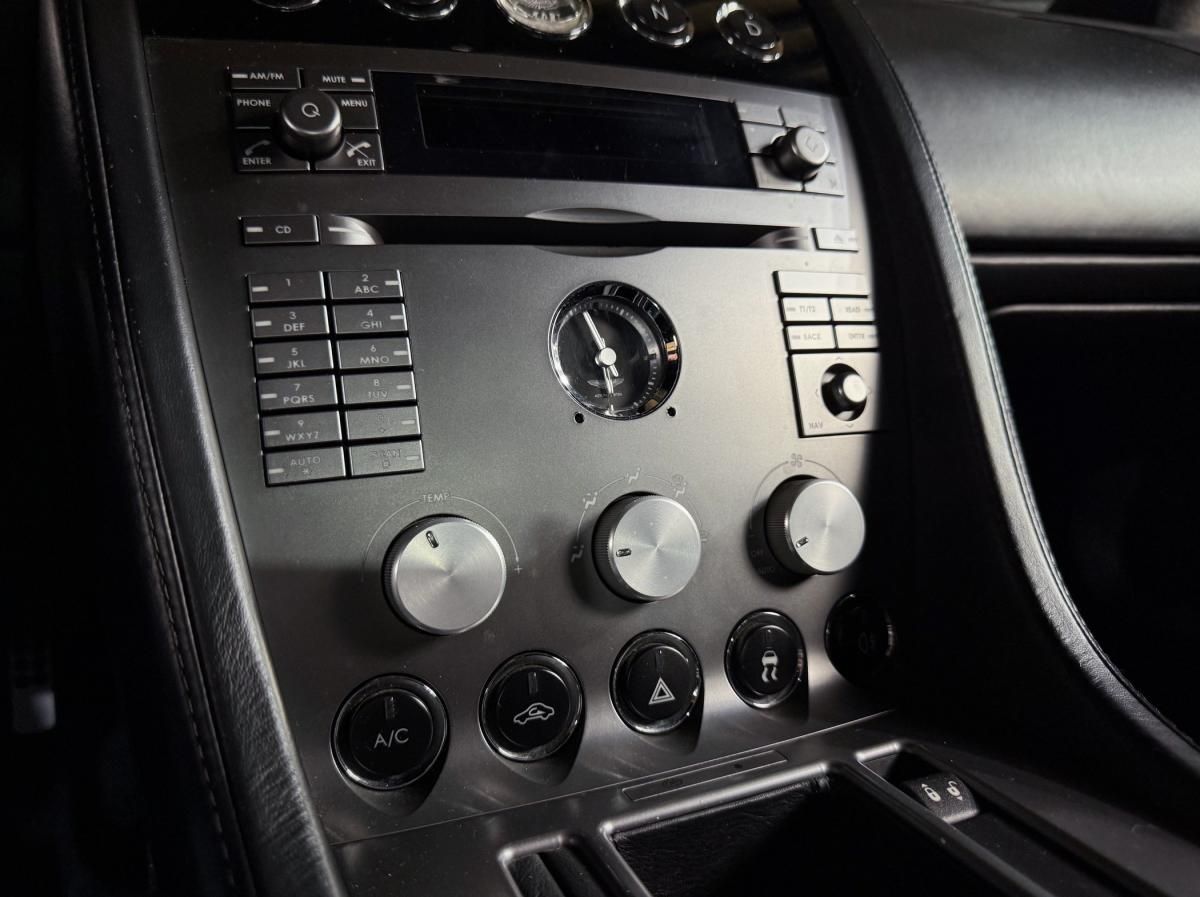 aston-martin-db9-2006-gasolina-5935cc
