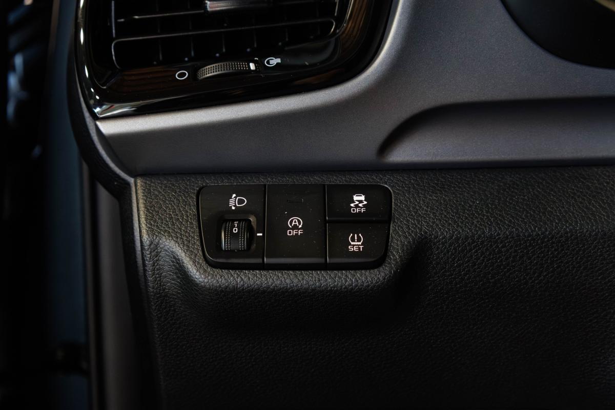 kia-stonic-2025-gasolina-998cc