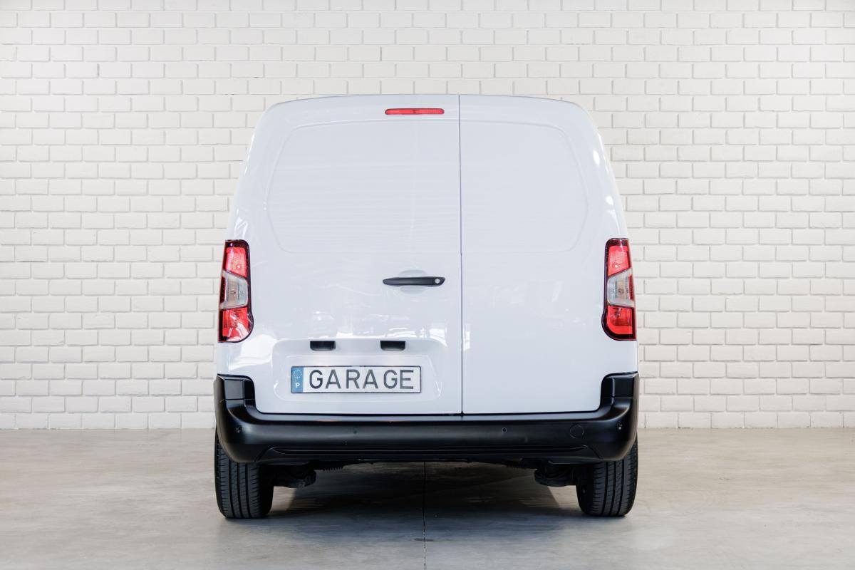 citroen-berlingo-2023-diesel-1499cc