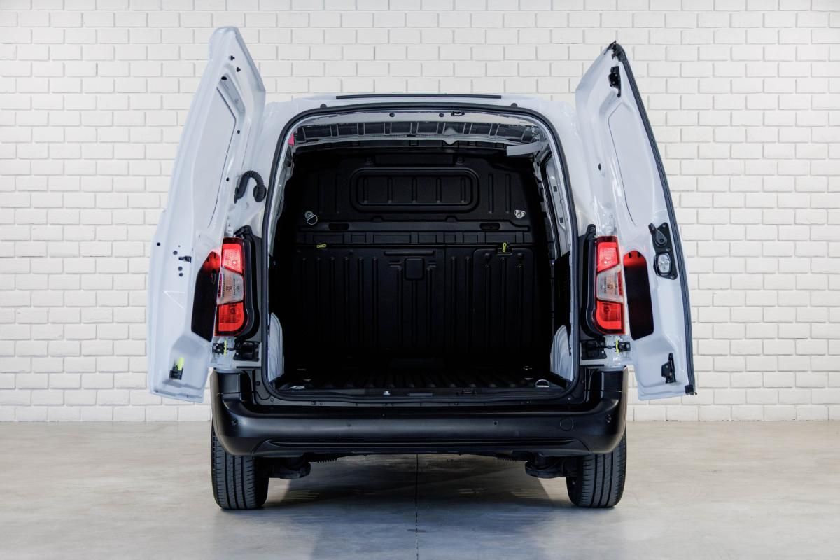 citroen-berlingo-2023-diesel-1499cc