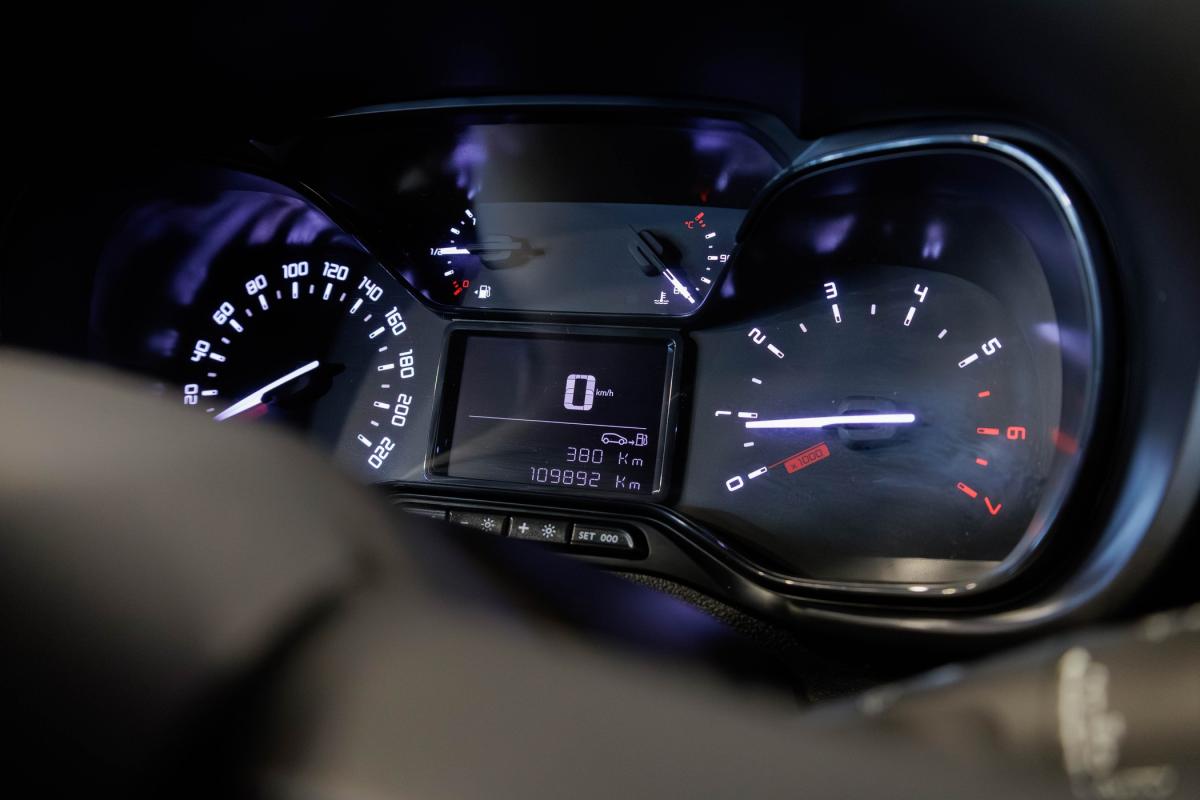 citroen-berlingo-2023-diesel-1499cc