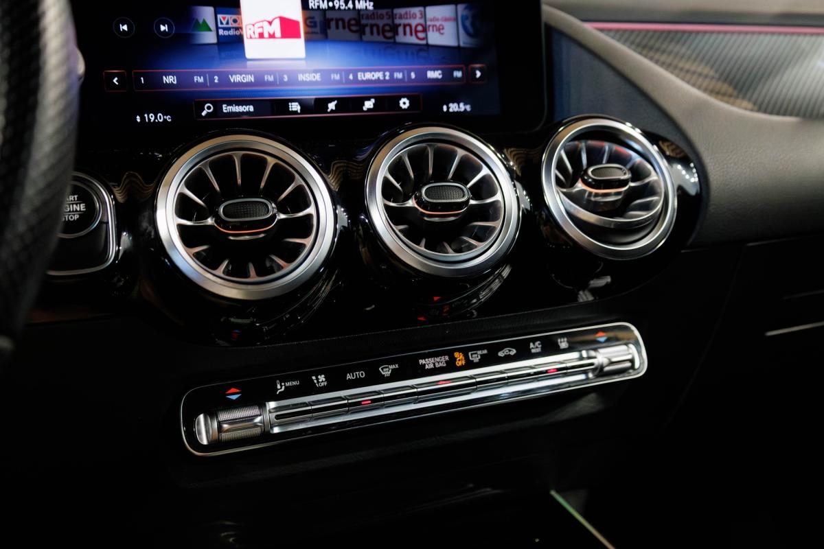 mercedes-benz-gla-2022-hibrido-a-gasolina-1332cc