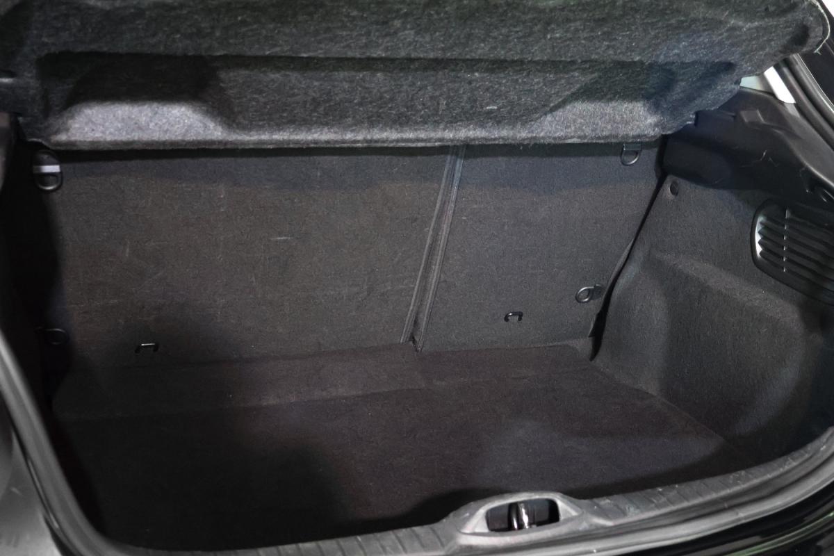 peugeot-208-2018-gasolina-1199cc