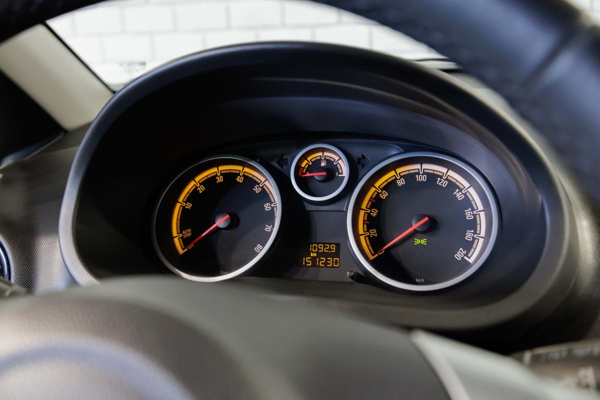 opel-corsa-2013-gasolina-1229cc