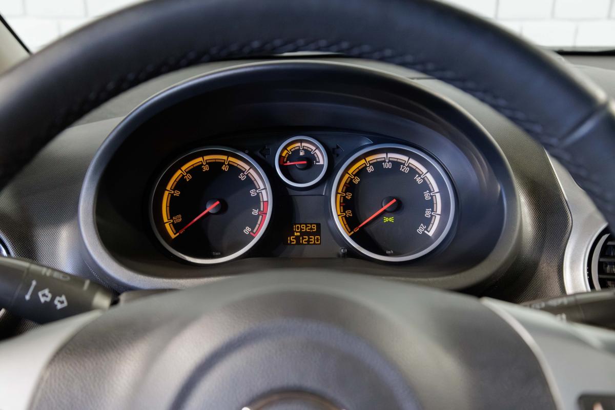 opel-corsa-2013-gasolina-1229cc
