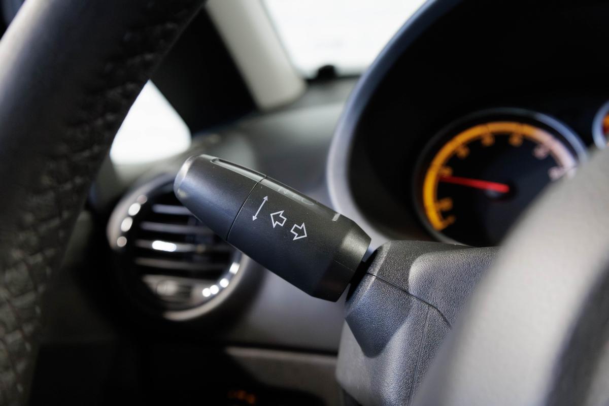 opel-corsa-2013-gasolina-1229cc