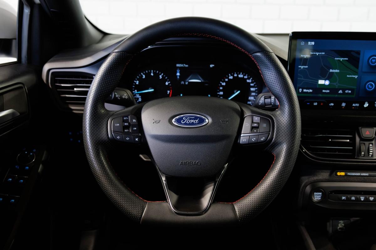 ford-focus-2023-gasolina-998cc
