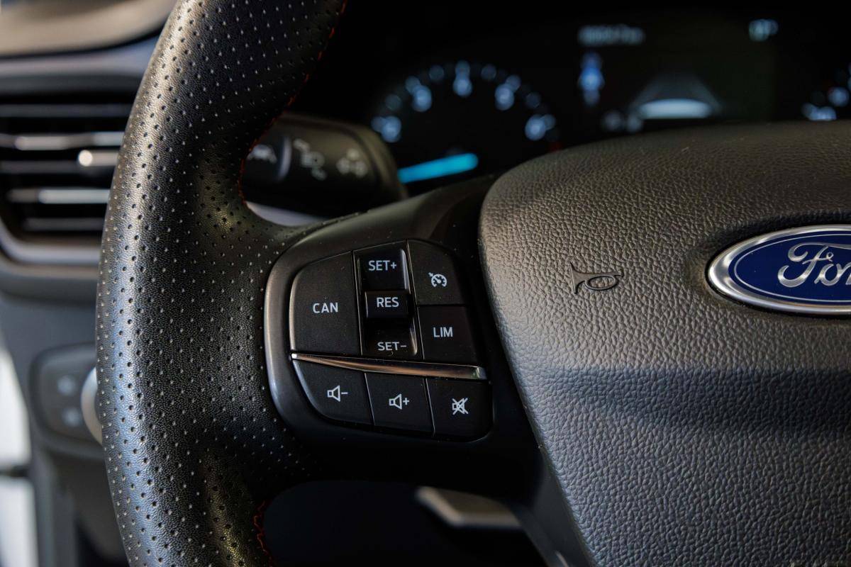 ford-focus-2023-gasolina-998cc
