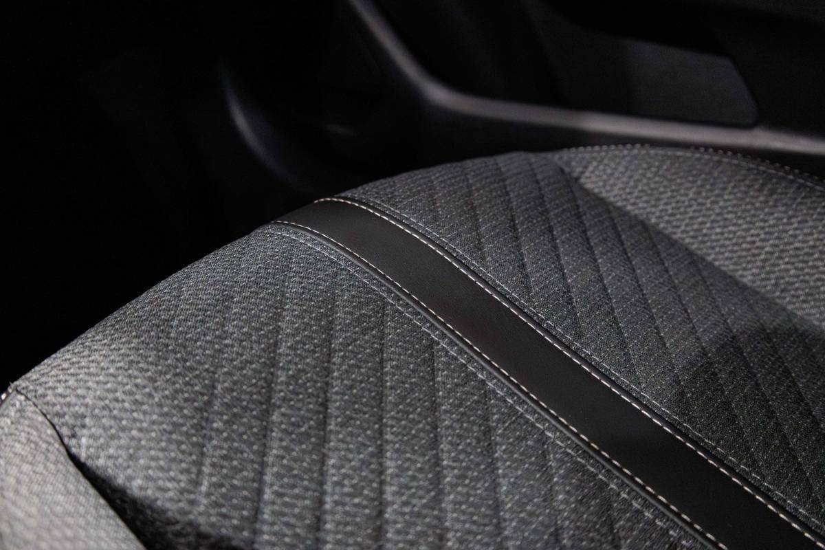 peugeot-208-2025-gasolina-1199cc