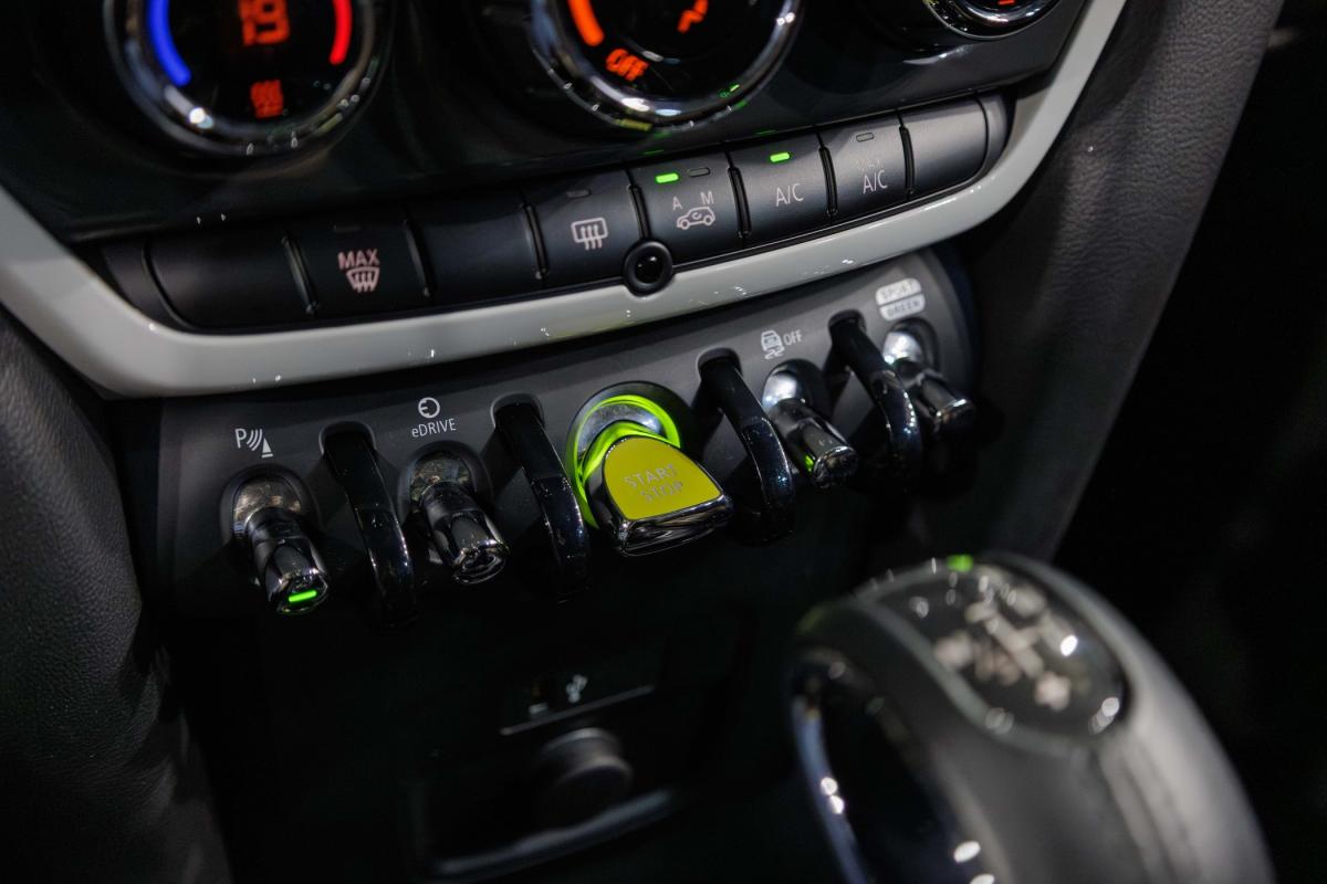 mini-countryman-2018-hibrido-a-gasolina-1499cc