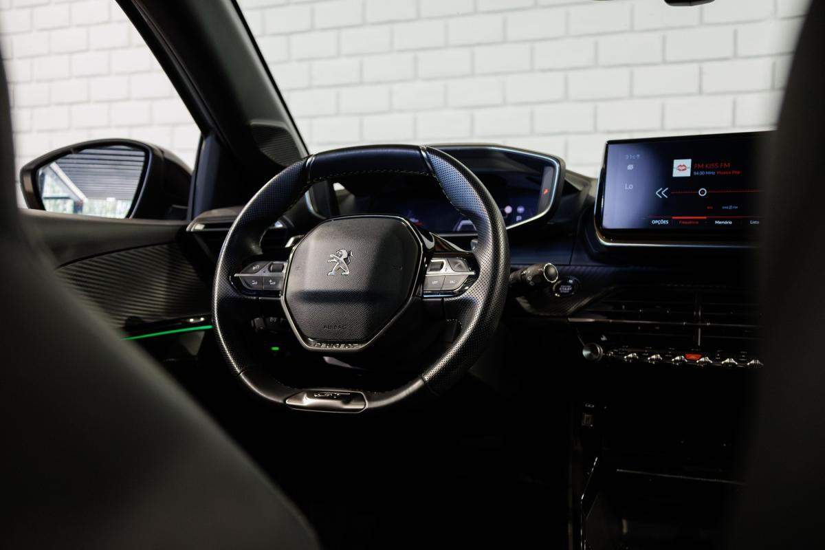 peugeot-208-2022-gasolina-1199cc