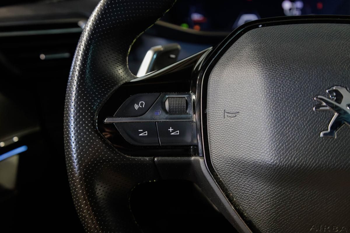 peugeot-208-2022-gasolina-1199cc