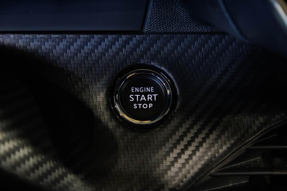 peugeot-208-2022-gasolina-1199cc