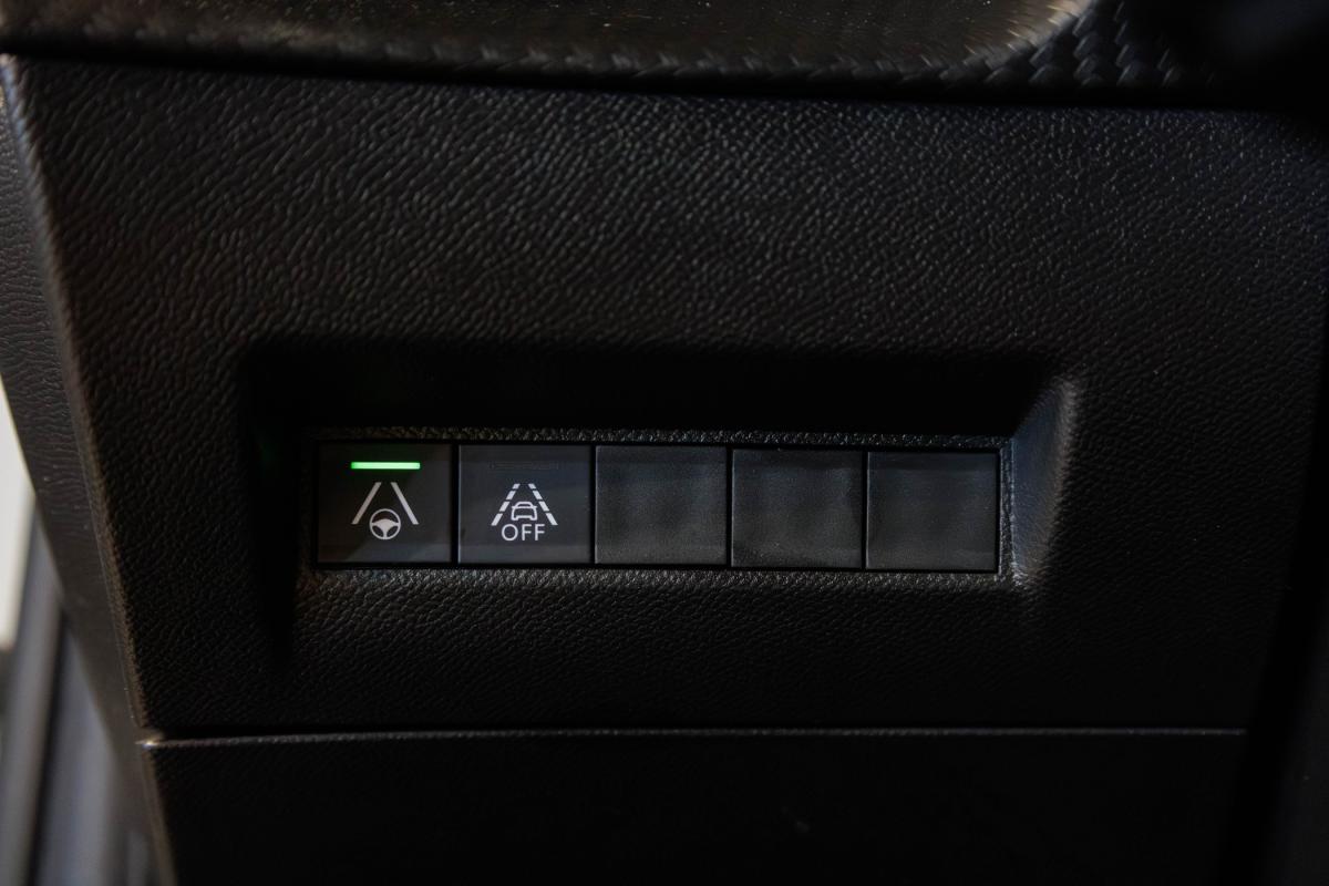 peugeot-208-2022-gasolina-1199cc