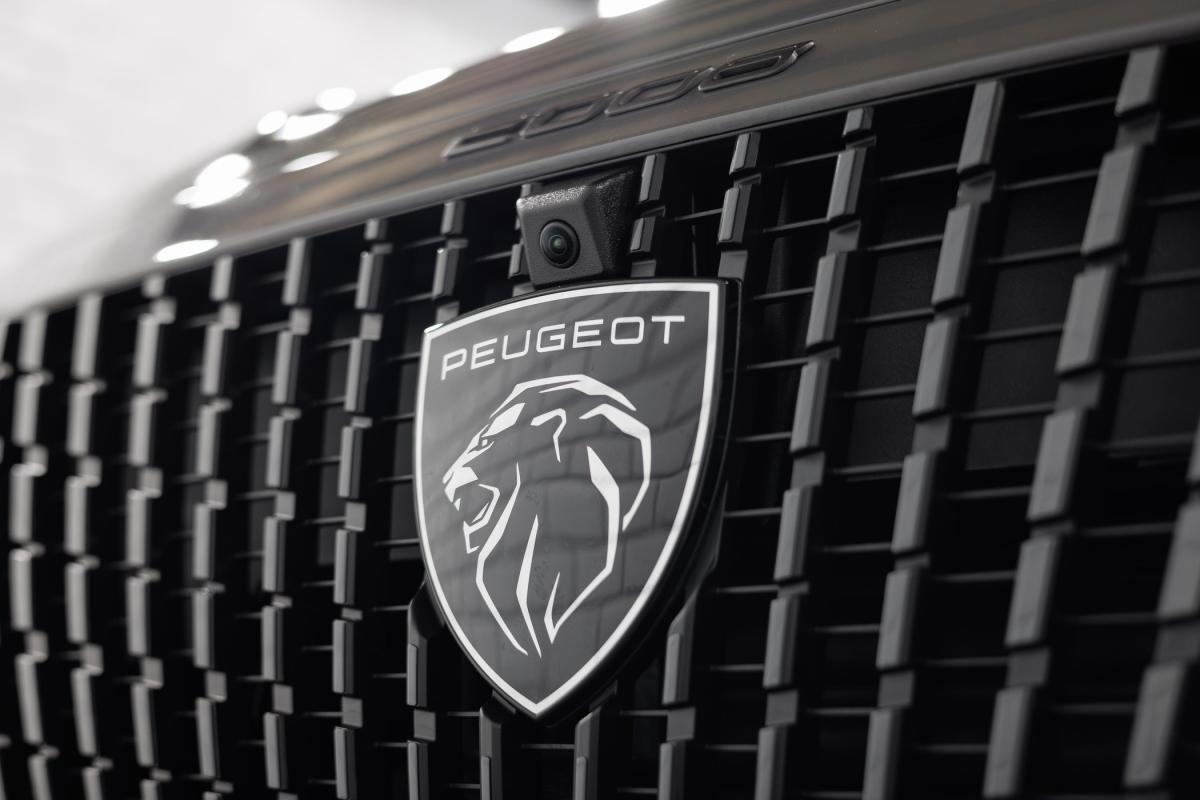peugeot-2008-2025-gasolina-1199cc