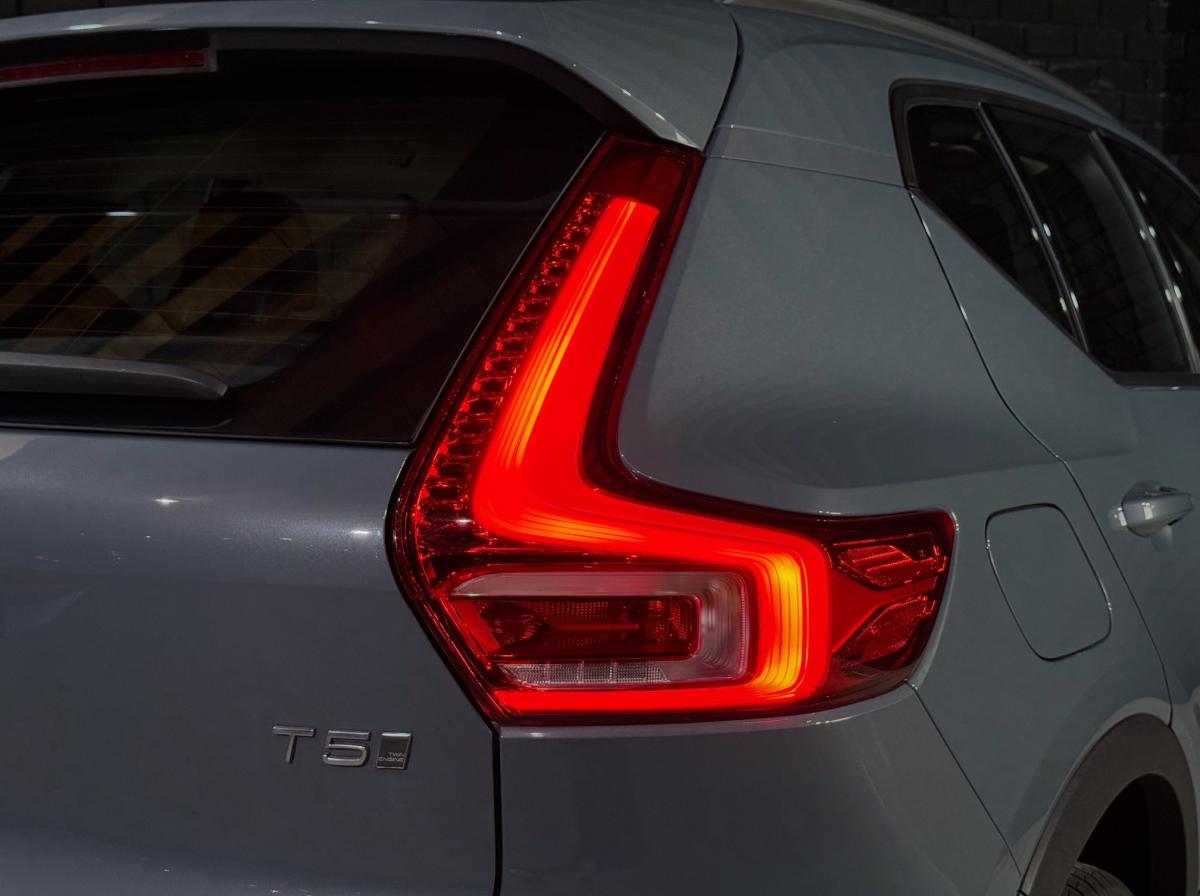 volvo-xc40-2020-hibrido-a-gasolina-1477cc