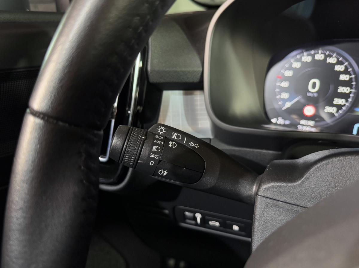 volvo-xc40-2020-hibrido-a-gasolina-1477cc