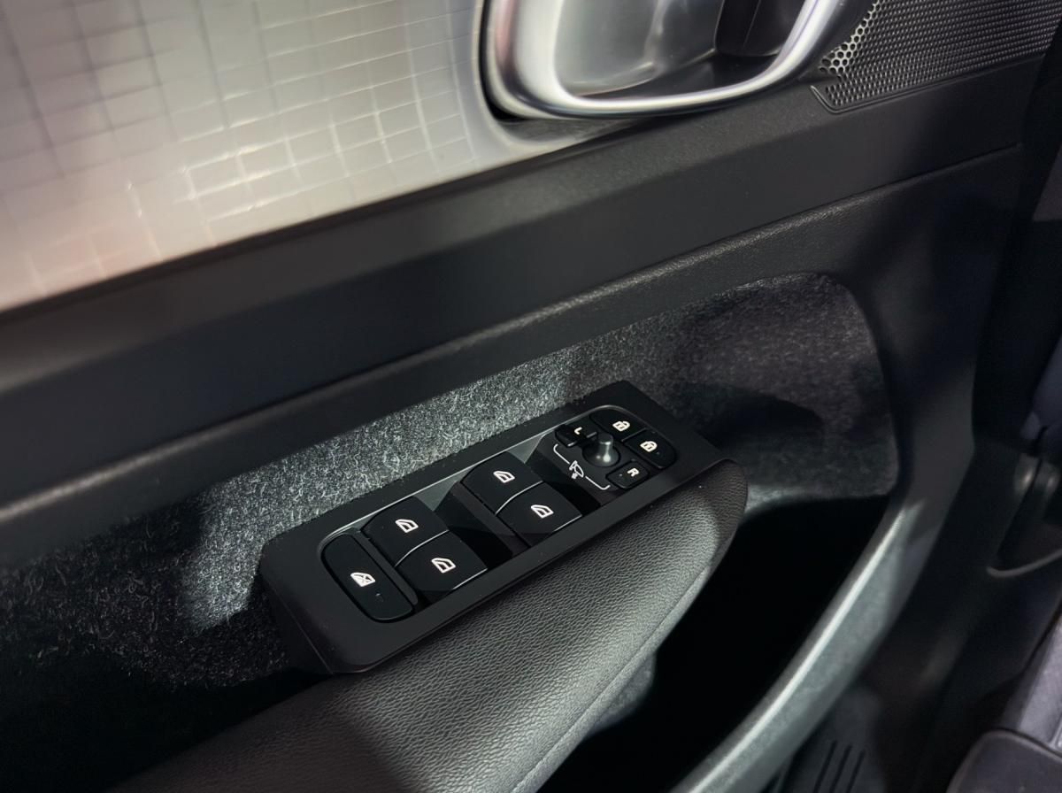 volvo-xc40-2020-hibrido-a-gasolina-1477cc