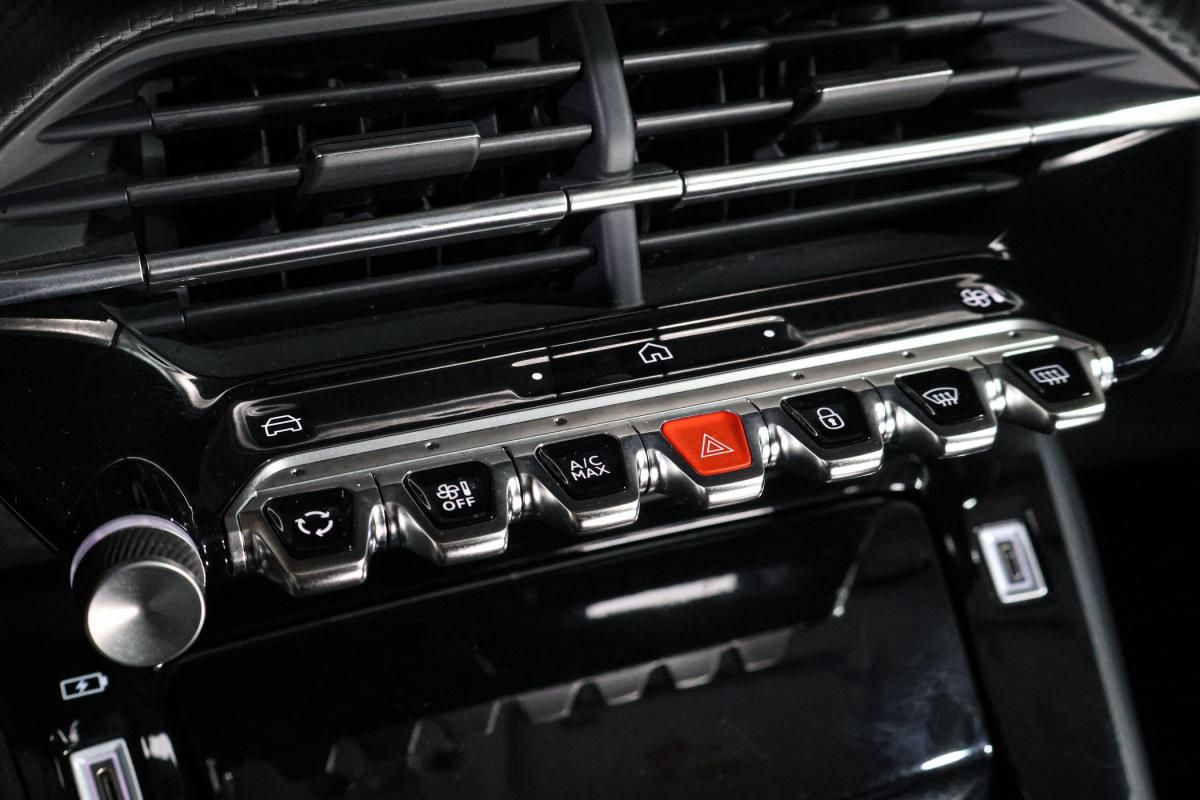 peugeot-208-2025-gasolina-1199cc