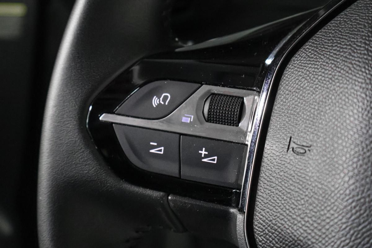 peugeot-208-2025-gasolina-1199cc