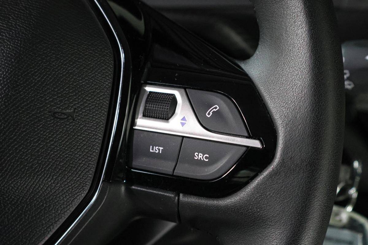 peugeot-208-2025-gasolina-1199cc