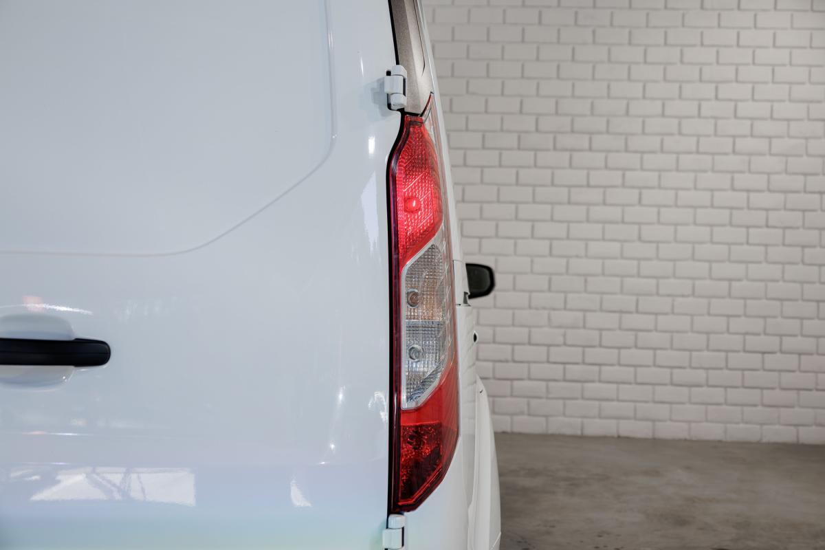 ford-transit-connect-2023-diesel-1499cc