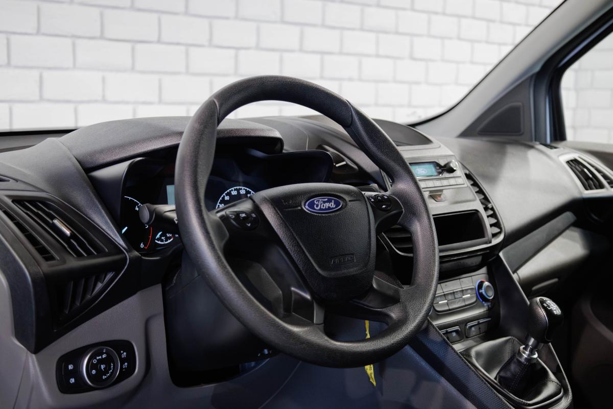 ford-transit-connect-2023-diesel-1499cc