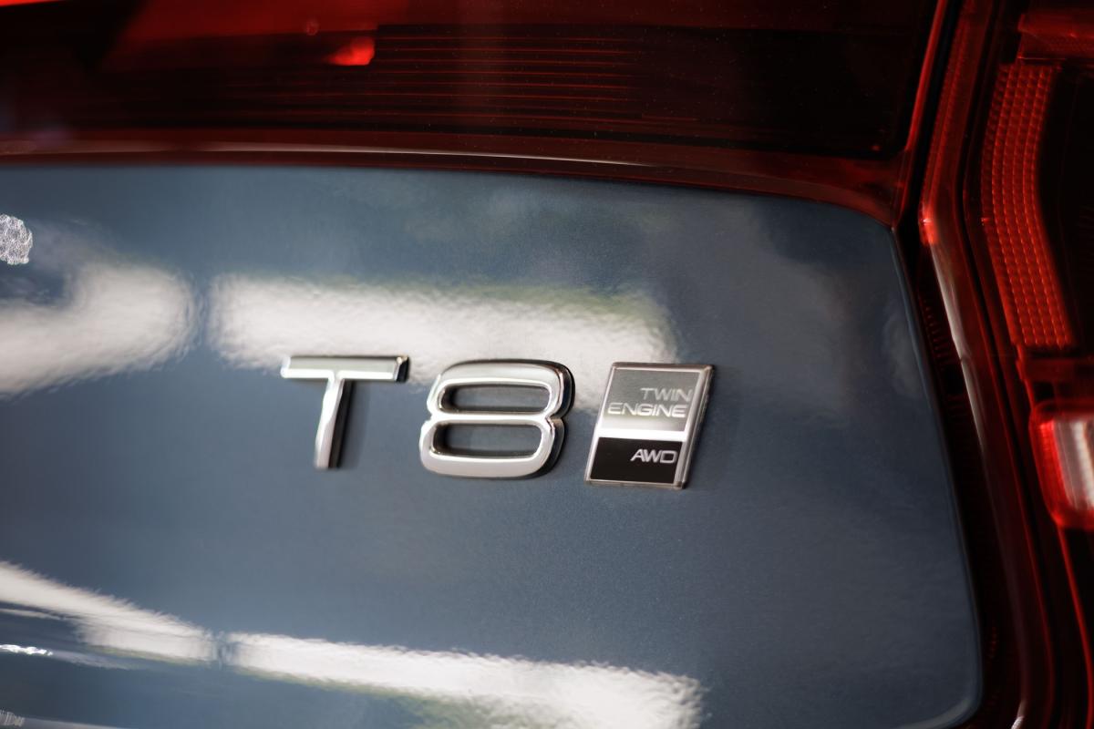 volvo-s90-2018-hibrido-a-gasolina-1969cc