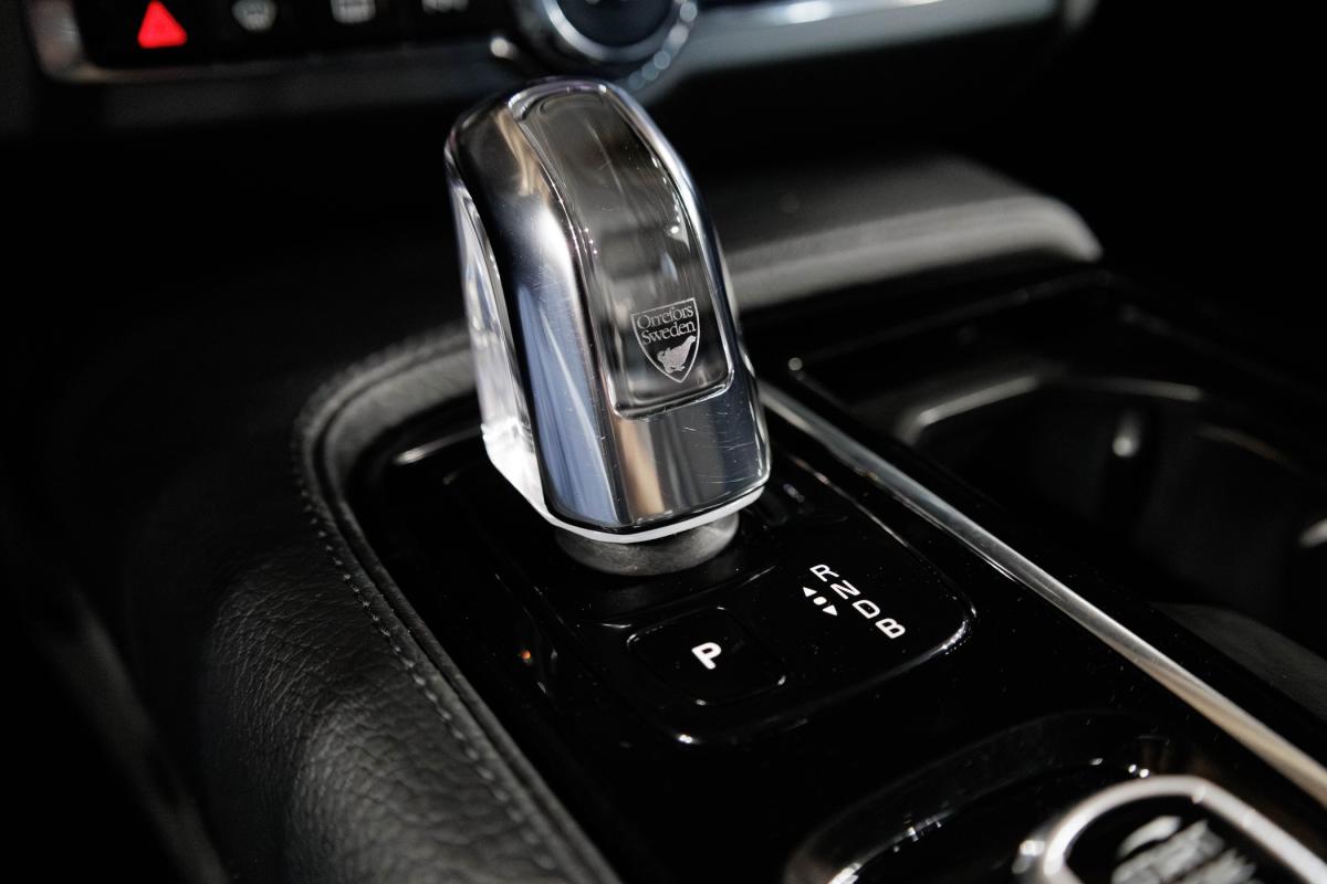 volvo-s90-2018-hibrido-a-gasolina-1969cc