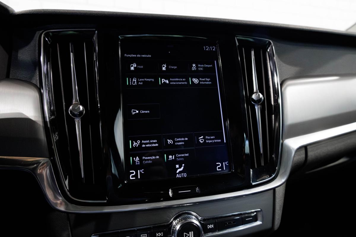 volvo-s90-2018-hibrido-a-gasolina-1969cc