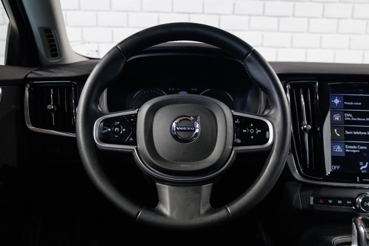 volvo-s90-2018-hibrido-a-gasolina-1969cc