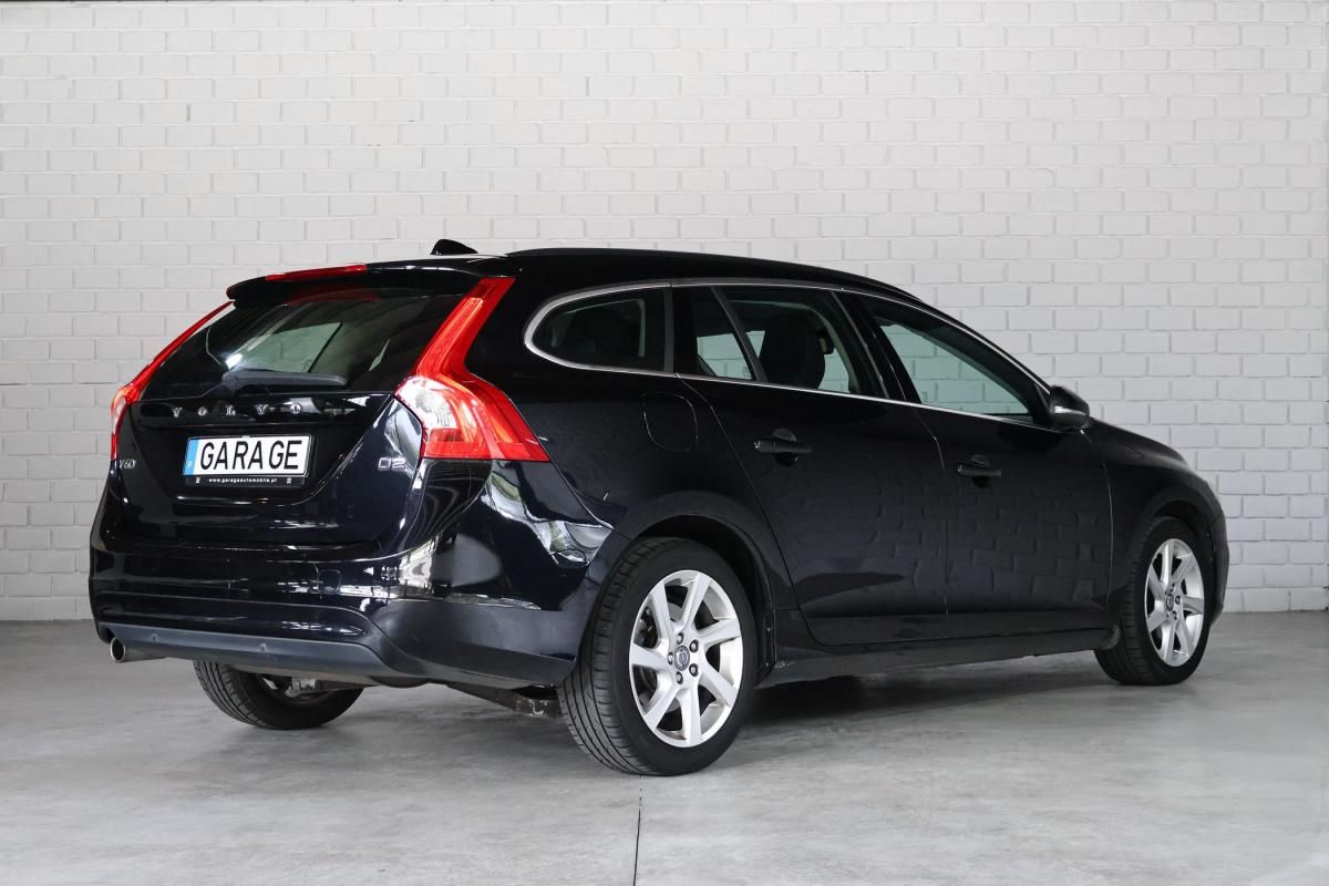 volvo-v60-2013-diesel-1560cc