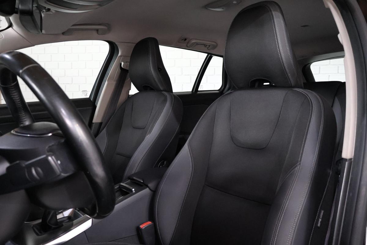 volvo-v60-2013-diesel-1560cc