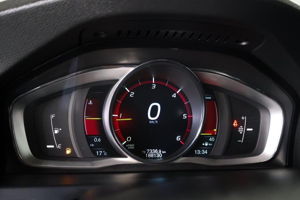 volvo-v60-2013-diesel-1560cc