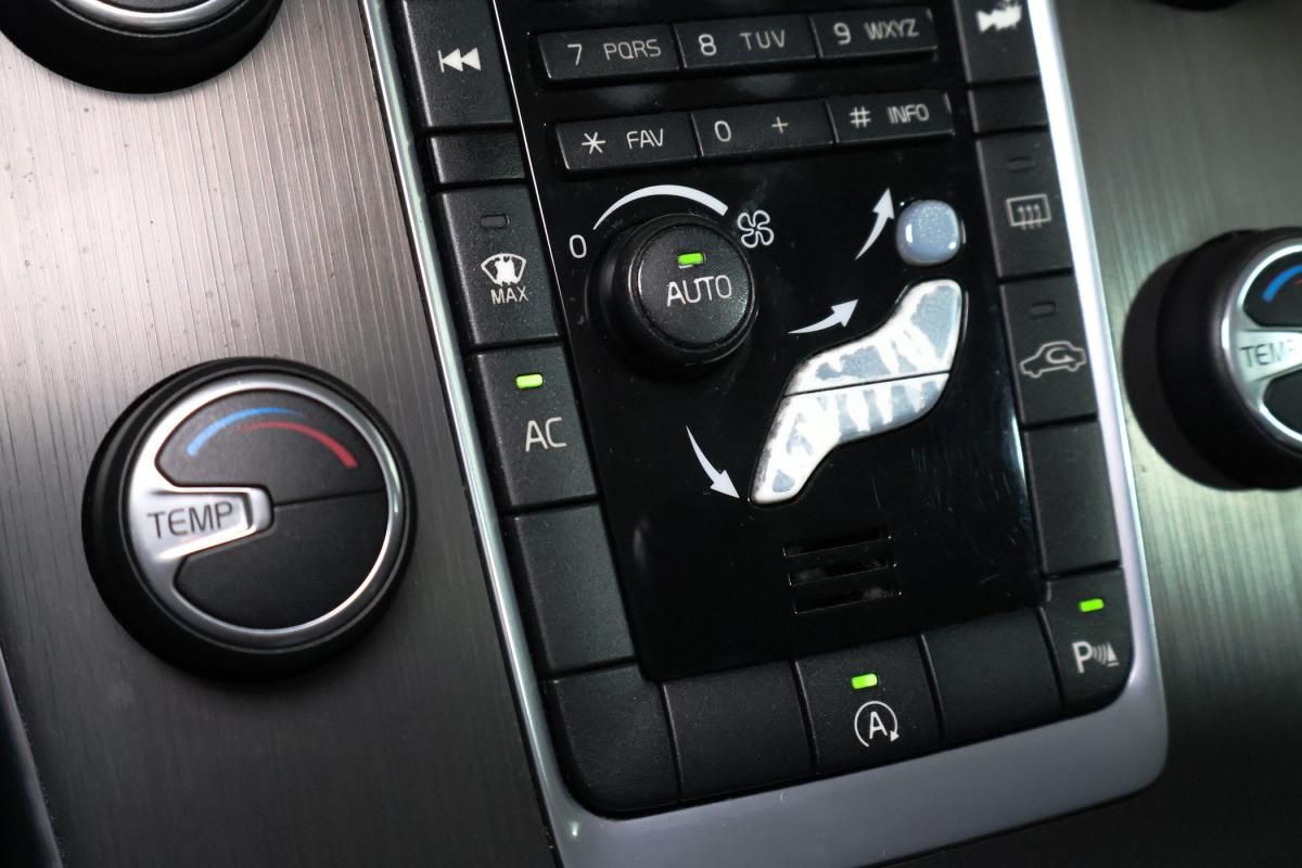 volvo-v60-2013-diesel-1560cc