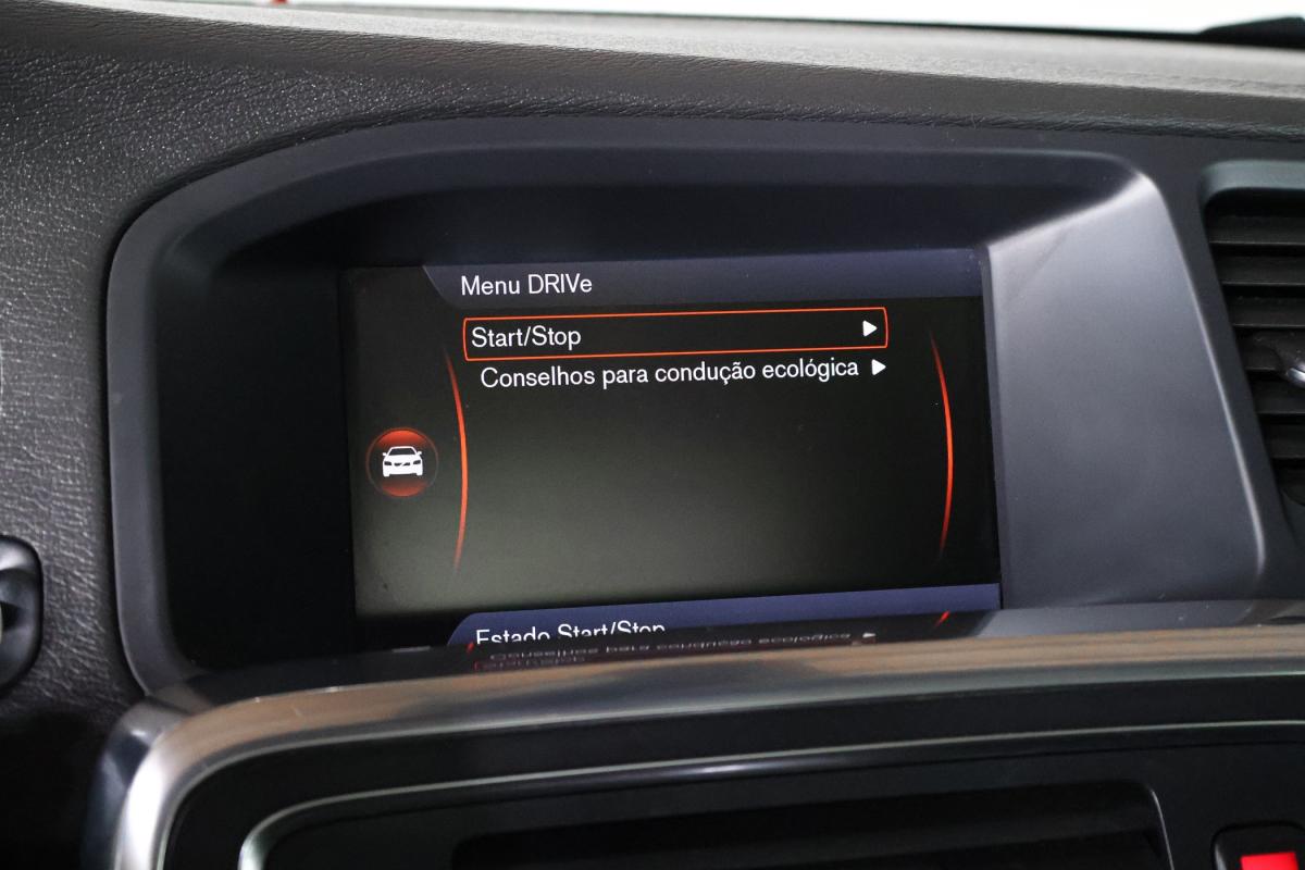 volvo-v60-2013-diesel-1560cc