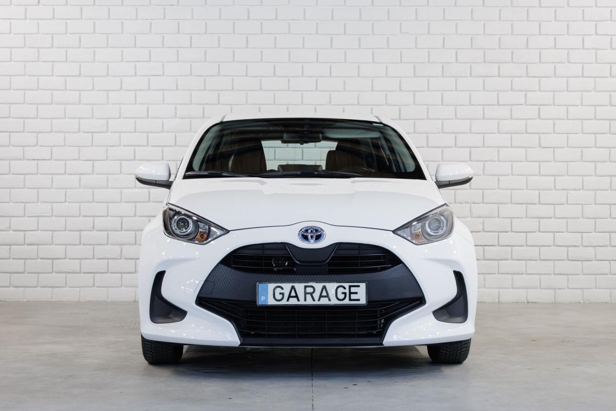 toyota-yaris-2022-hibrido-a-gasolina-1490cc