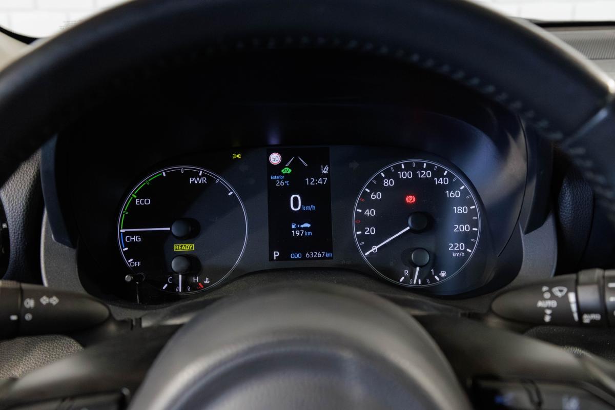 toyota-yaris-2022-hibrido-a-gasolina-1490cc
