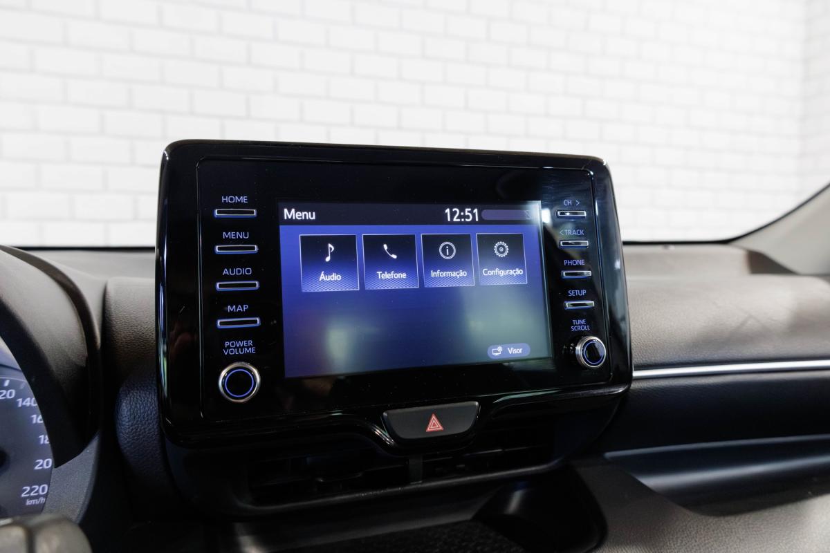 toyota-yaris-2022-hibrido-a-gasolina-1490cc